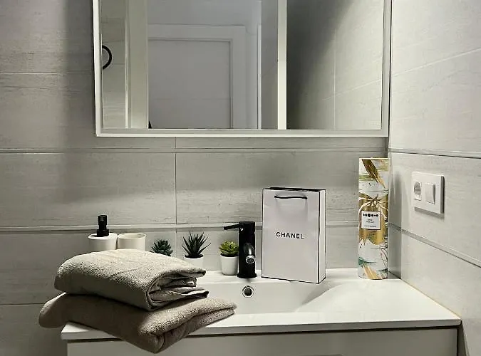 Apartment Piso Minimalista Reformado *