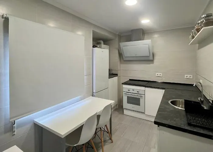 Apartament Piso Minimalista Reformado
