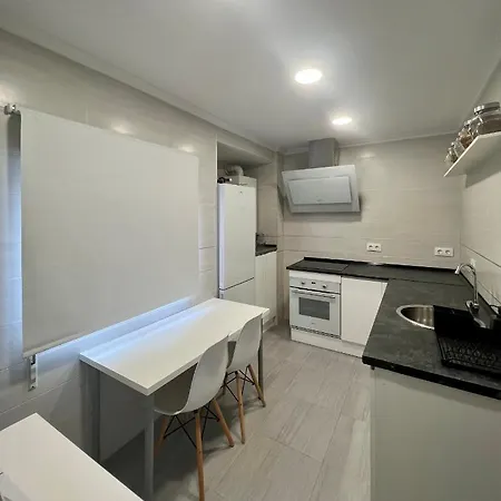 Apartman Piso Minimalista Reformado